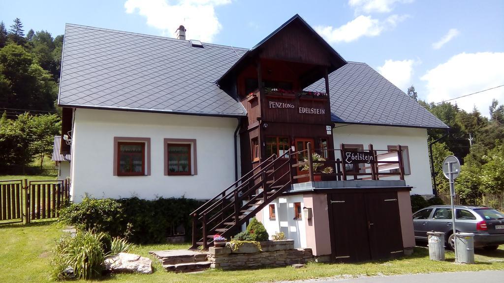 Penzion Edelstejn Petrovice  Экстерьер фото